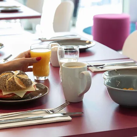 Ibis Styles Muenchen Perlach-3
